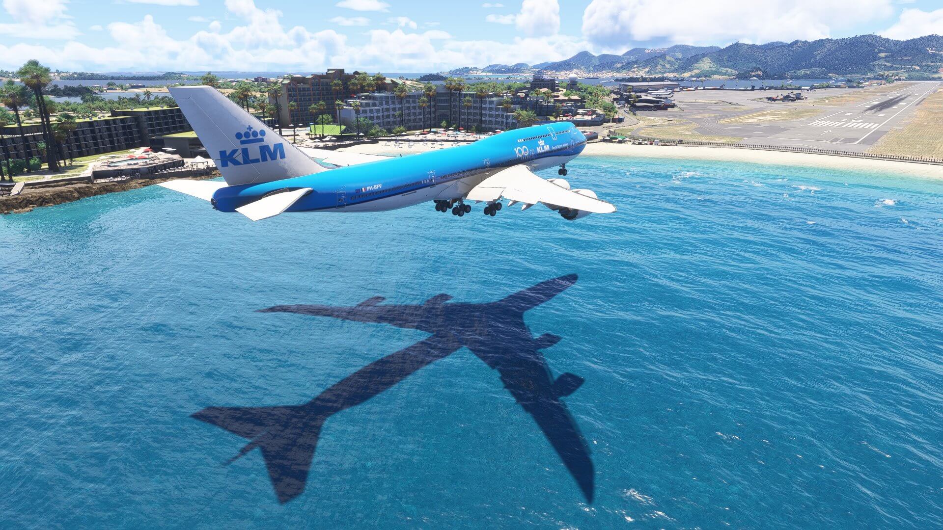 A Boeing 747 in KLM paint on short final to land at Princess Juliana International Airport