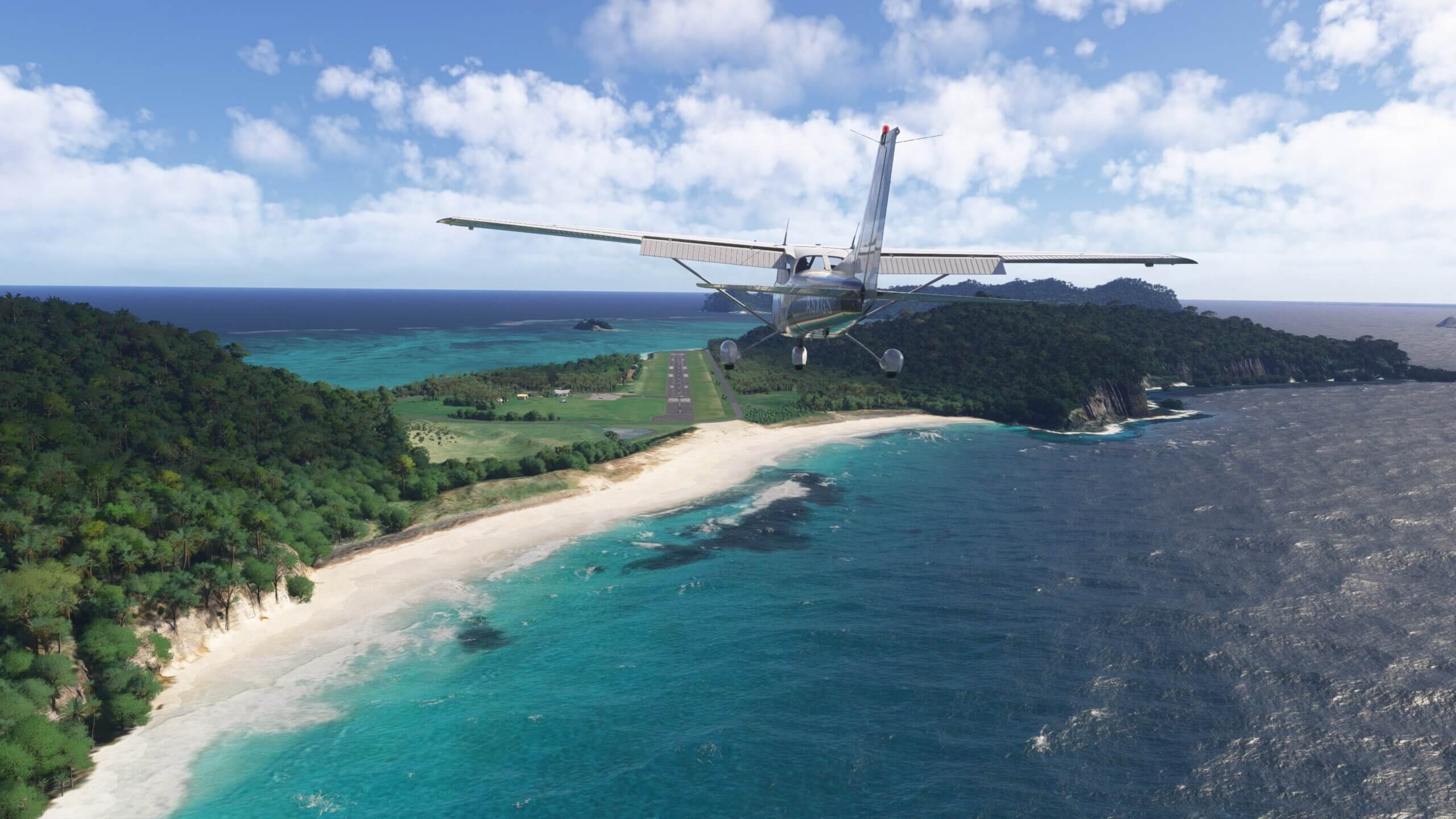 A Cessna 172 on final approach to land at Lord Howe airport